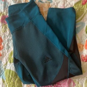 Adidas size xs teal cropped leggings